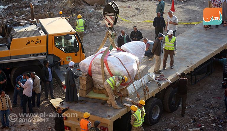 عملية نقل تمثال رمسيس