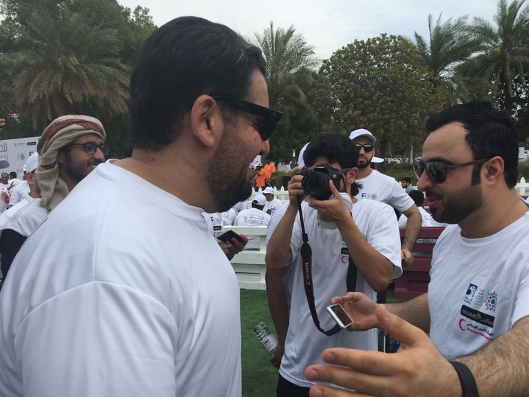 حسين الجسمي يشارك في مسيرة