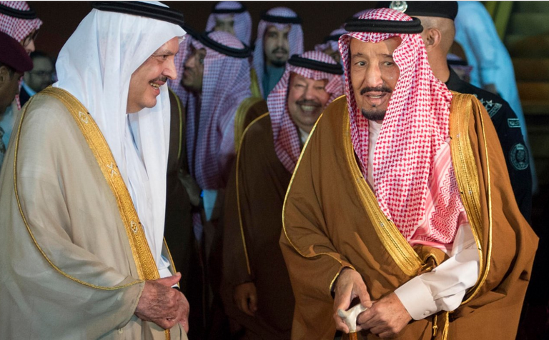 الملك سلمان بن عبد العزيز آل سعود يصل الرياض