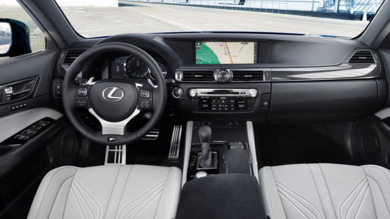 لكزس GS (موقع لكزس)