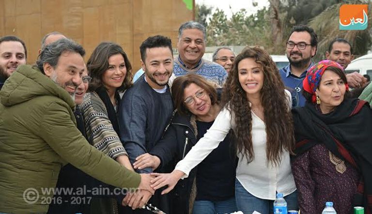 حمادة هلال بالجلباب الريفي