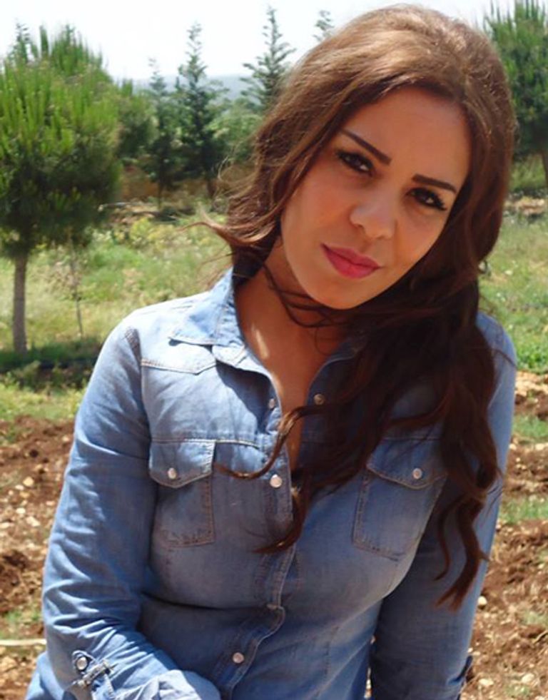 عدد من الشاعرات المشاركات في