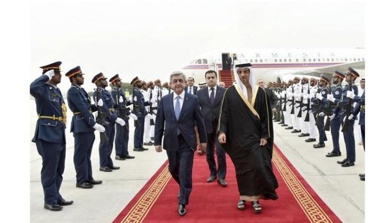 منصور بن زايد يستقبل الرئيس الأرميني
