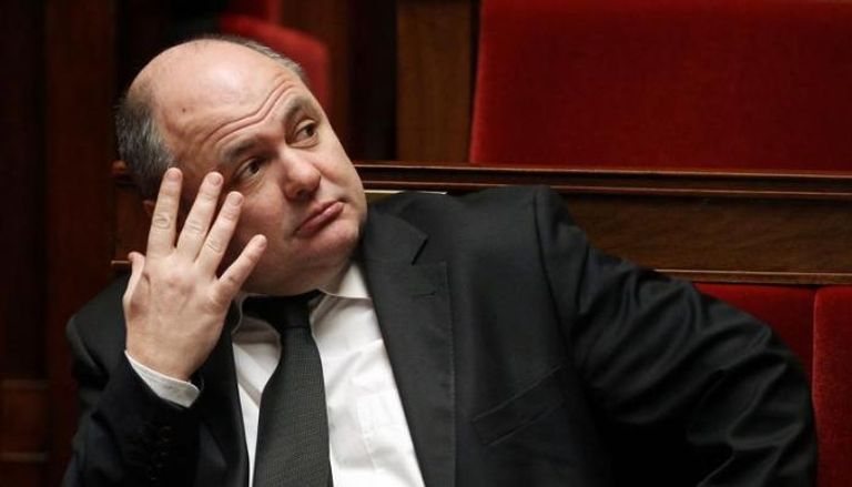 استقالة وزير الداخلية الفرنسي على خلفية 