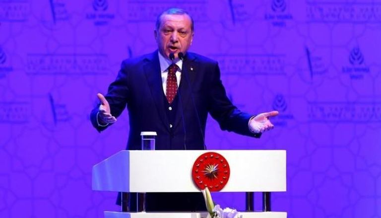 أردوغان يقايض وقف كلمة نازية بوقف وصفه بالديكتاتور 