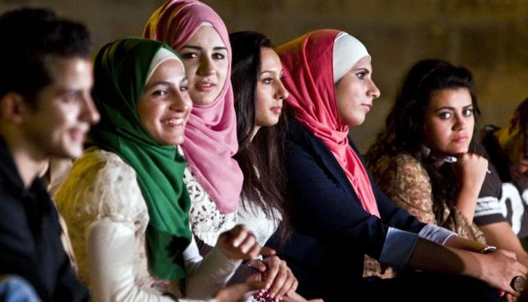 خمس دول عربية شبابها الأكثر رغبة في الهجرة
