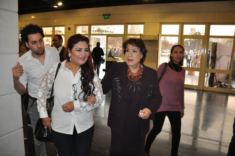 رئيسة لجنة التحكيم الفنانة سميرة محسن