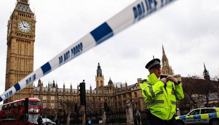 شرطي بموقع الهجوم على البرلمان البريطاني