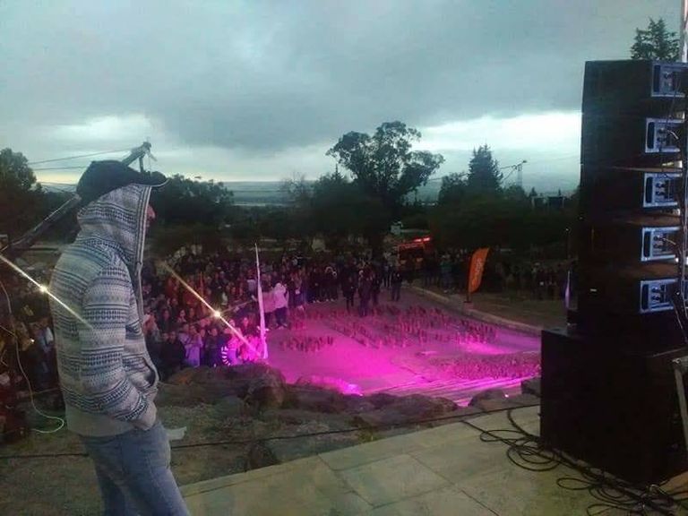 معبد المياه بلا أنوار احتفالا بساعة الأرض