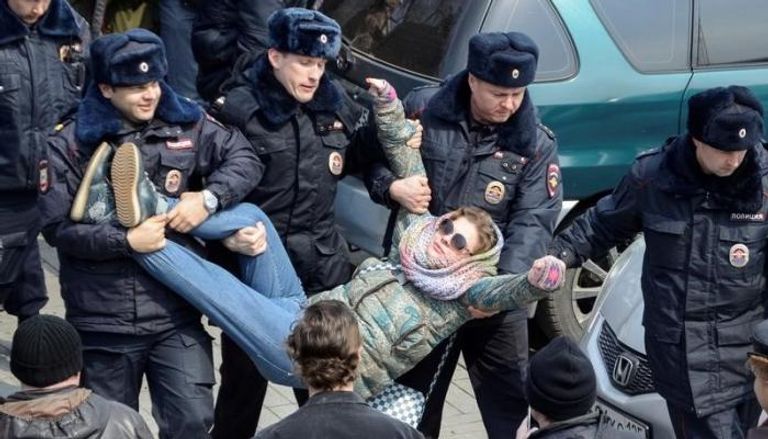 الشرطة الروسية تعتقل متظاهرين فى موسكو