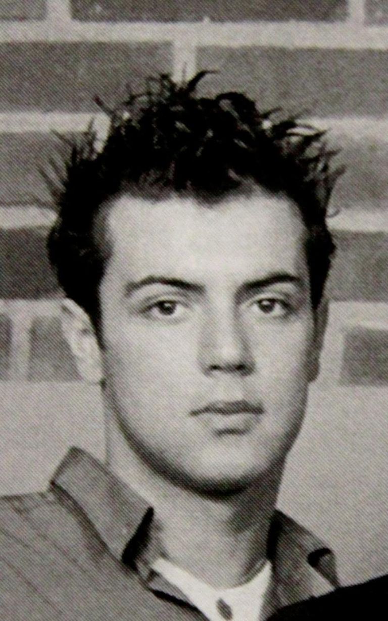 مسعود ارتبط بخلية تخطط لتفجير قاعدة للجيش