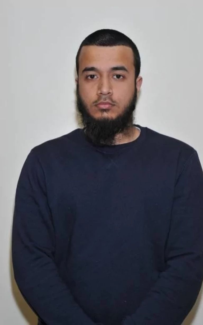 مسعود ارتبط بخلية تخطط لتفجير قاعدة للجيش