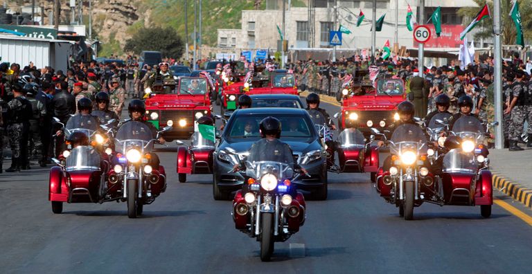 مراسم استقبال رسمية لخادم الحرمين الشريفين في عمان