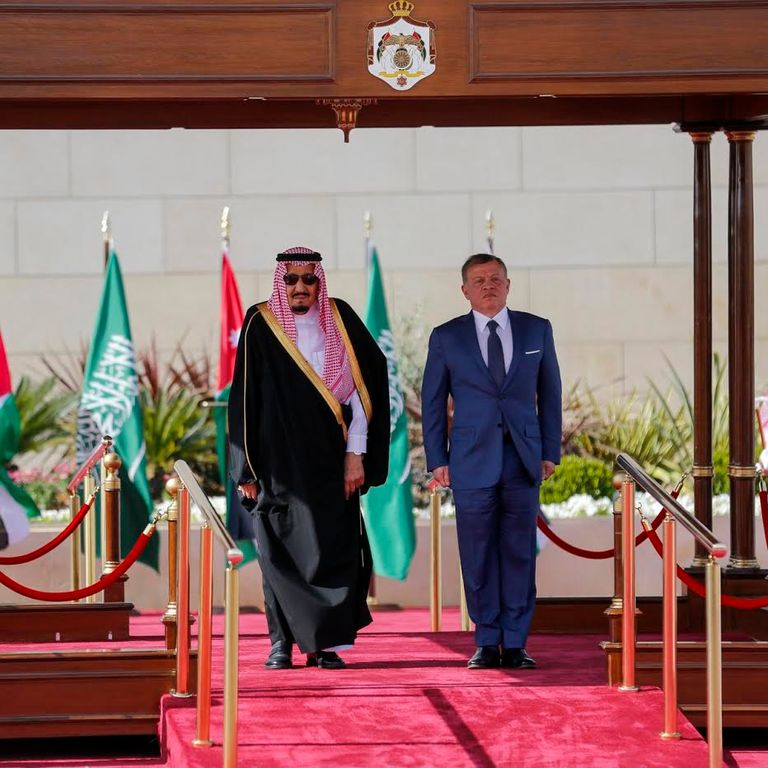 مراسم استقبال رسمية لخادم الحرمين الشريفين في عمان