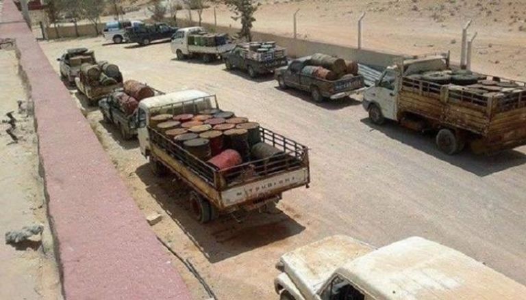 سيارات محملة بالوقود في ليبيا