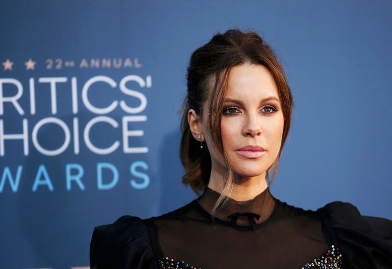 ستالون يتصدر أكثر نجوم هوليوود ذكاء