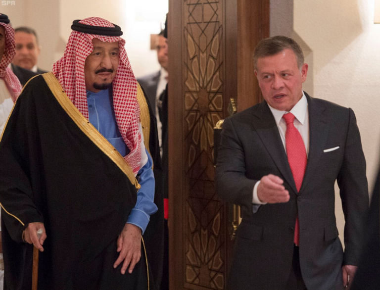 العاهل السعودي برفقة الملك عبد الله