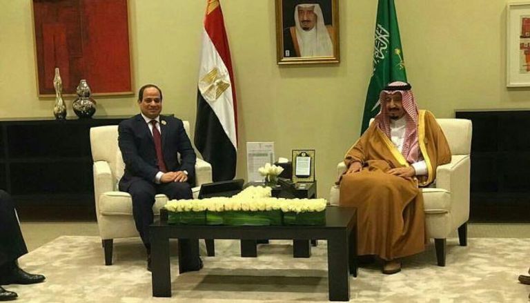 جانب من لقاء خادم الحرمين الشريفين والرئيس المصري 