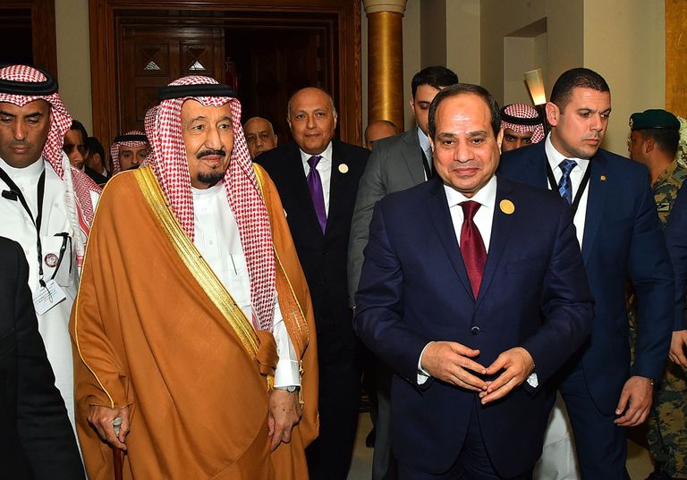 جانب من لقاء خادم الحرمين الشريفين والرئيس المصري