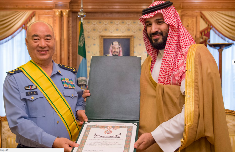 ولي ولي العهد السعودي يستقبل الوفد العسكري الصيني
