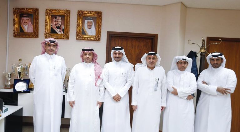 عادل عزت يرفض التصريح لقناة الكاس القطرية