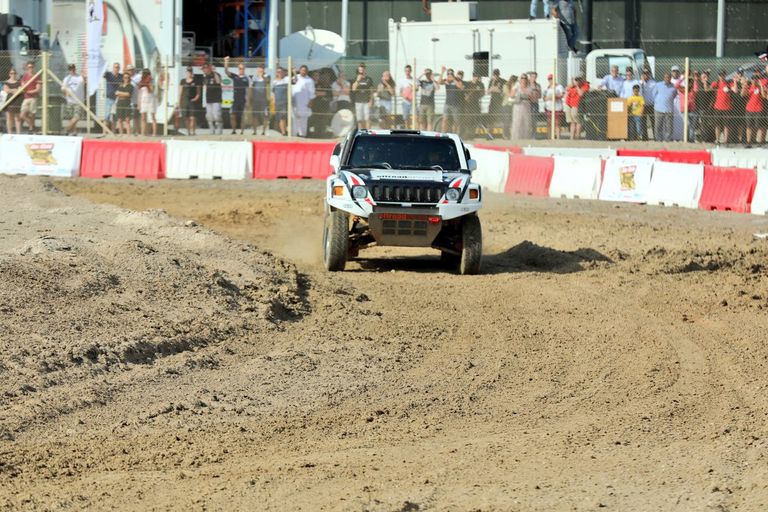 سيارة المتسابق القطري ناصر العطية