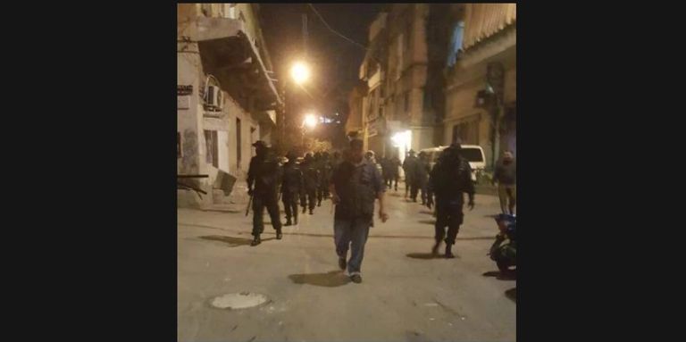 صور نشرتها مواقع التواصل الاجتماعي عن الواقعة