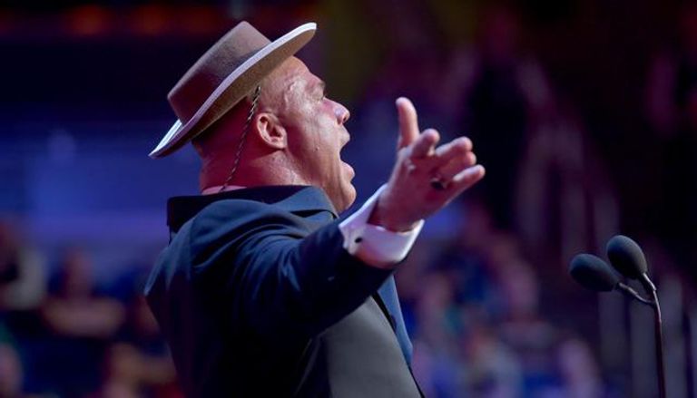 كيرت أنجل خلال التكريم