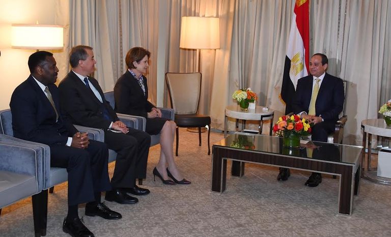 السيسي خلال اللقاء مع رئيس البنك الدولي