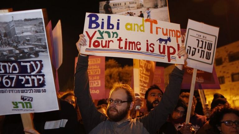 مئات يتظاهرون في القدس احتجاجا على الاحتلال الإسرائيلي