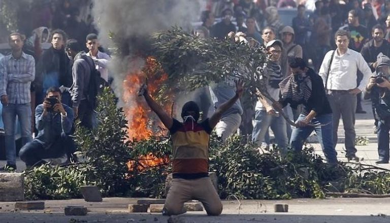 متظاهرون من الإخوان أثناء مظاهرة في القاهرة - أرشيفية