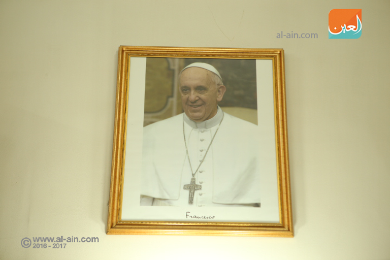 الأنبا عمانوئيل مطران الكاثوليك بالأقصر