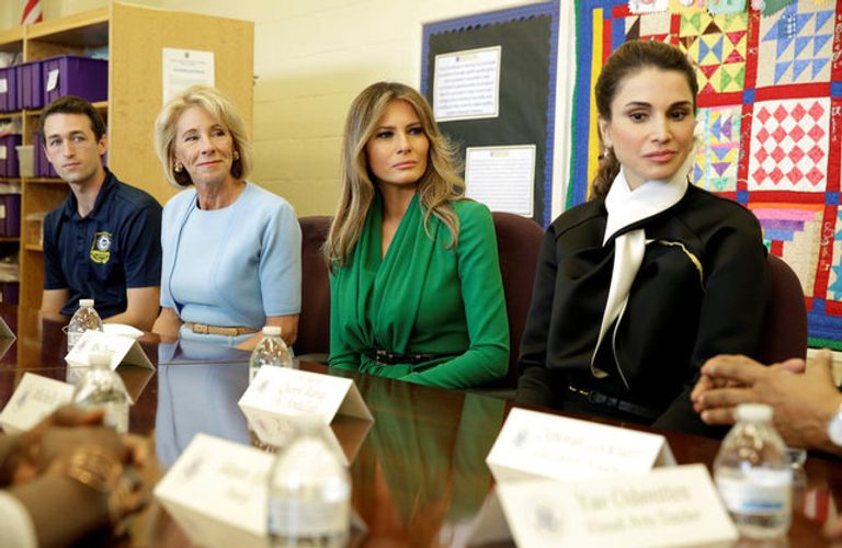 ميلانيا ترامب والملكة رانيا