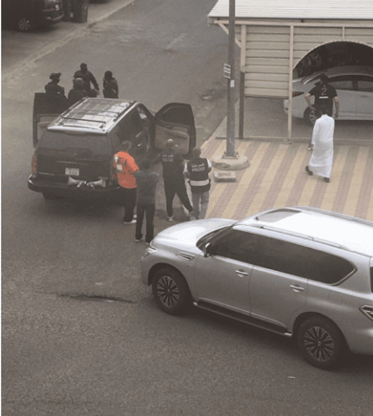 الأجهزة الأمنية الكويتية تداهم منزل المتهم