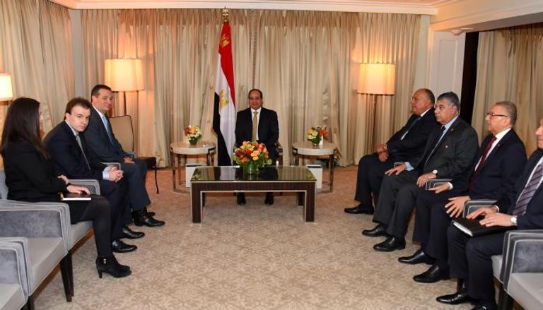 اتسم لقاء الرئيسين بدفء علاقات افتقدته فترة أوباما