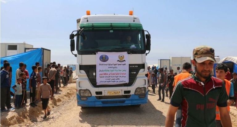 مساعدات كويتية لنازحي الموصل