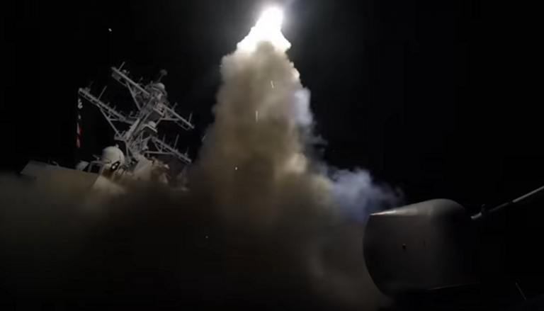 صورة لأحد الصواريخ التي تم إطلاقها في سوريا نشرتها البنتاجون