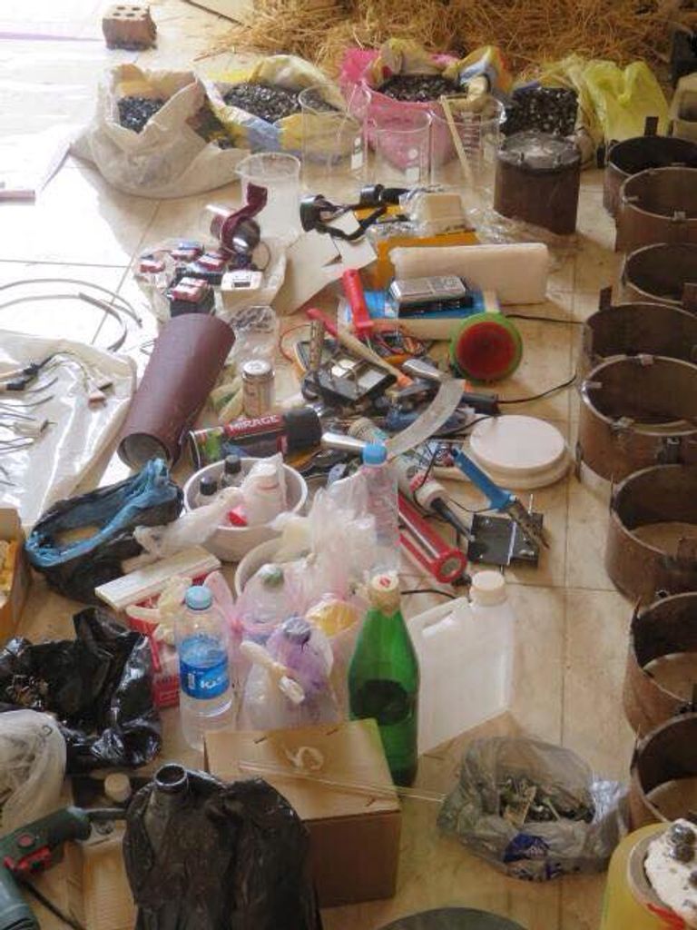 جانب من الأسلحة المصادرة