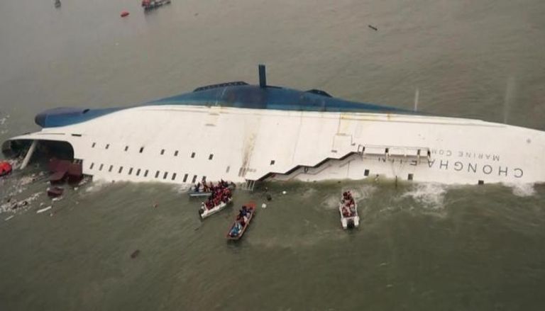 عمليات البحث مستمرة بعد غرق قارب في ميانمار