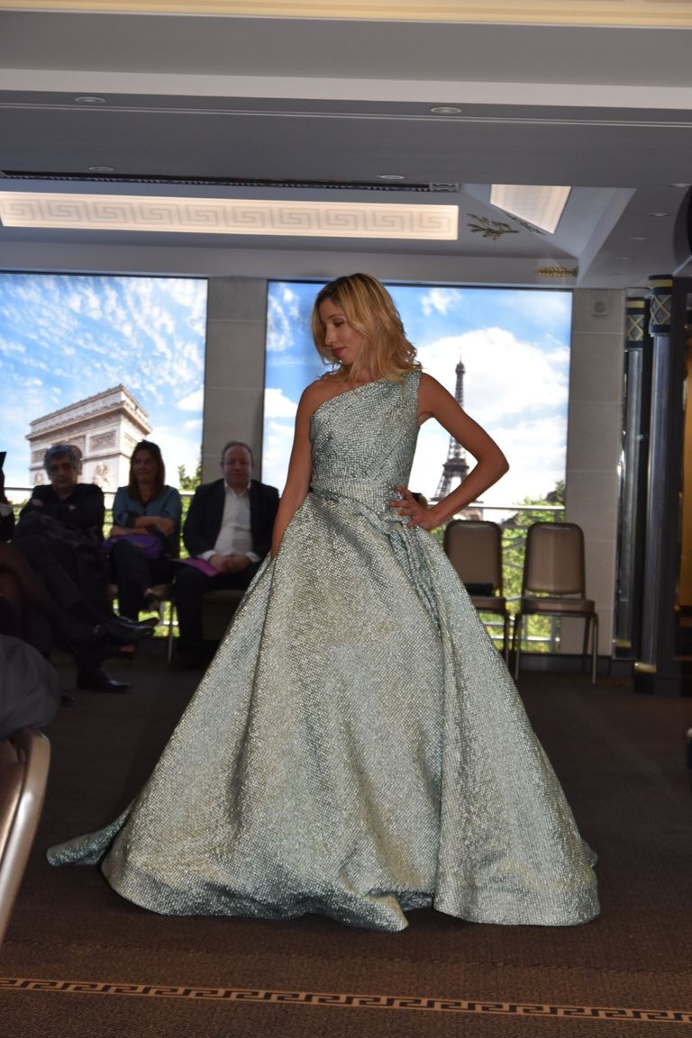 بحضور رامي عياش