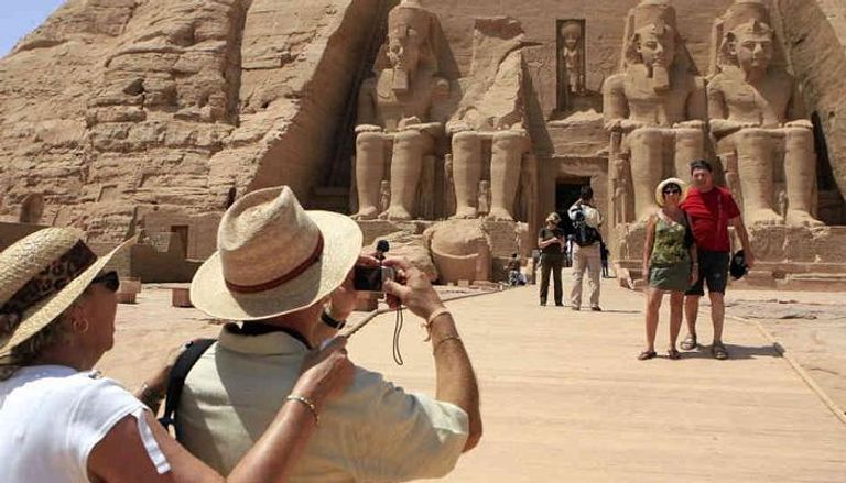 تراجع ايرادات السياحة المصرية