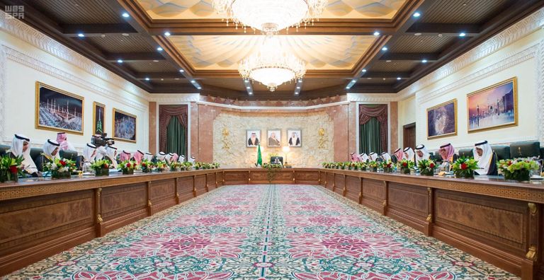 خادم الحرمين الشريفين يرأس جلسة مجلس الوزراء