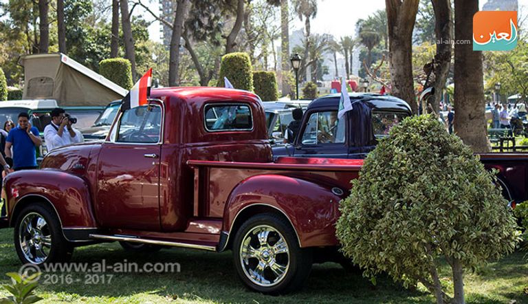 الملتقى الخامس للسيارات الكلاسيكية بالقاهرة (خاص العين)