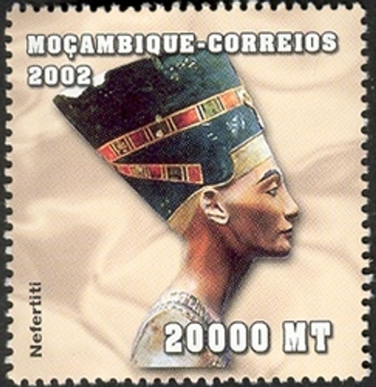 تمثال نفرتيتي