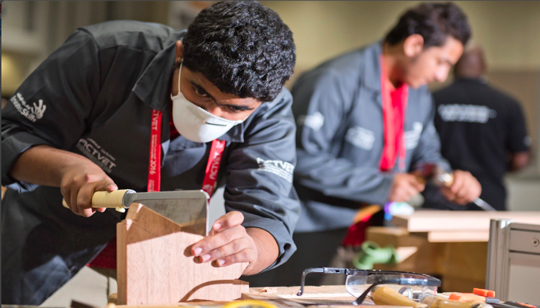 المسابقة الوطنية لشباب الإمارات