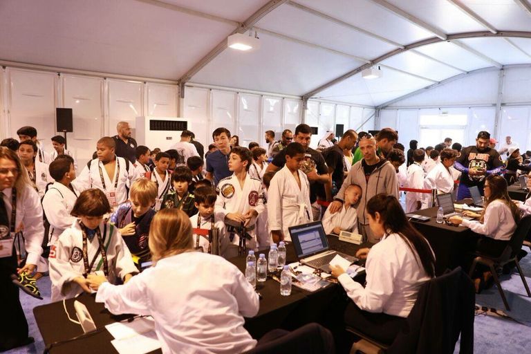 منافسات الجوجيتسو للأشبال