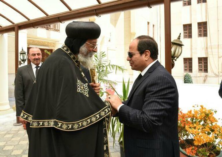 الرئيس المصري عبد الفتاح السيسي والبابا تواضروس في الكاتدرائية