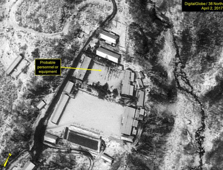 زعيم كوريا الشمالية وصورة بالأقمار الصناعية للمواقع النووية