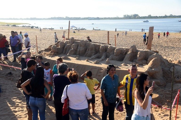 باراجواي احتفالات أسبوع الآلام في كنيسة القيامة بالقدس