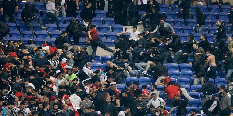 أحداث الشغب في ملعب ليون